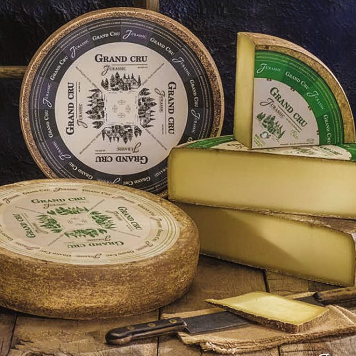 תמונת אווירה גבינת גרנד ז'ורה פרמיום