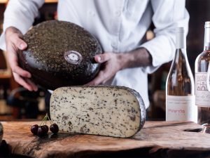 גאודה בורן מיושנת ערמונים ופטריות