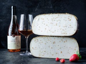 גאודה בורן עיזים מיושנת עם פינוגריק