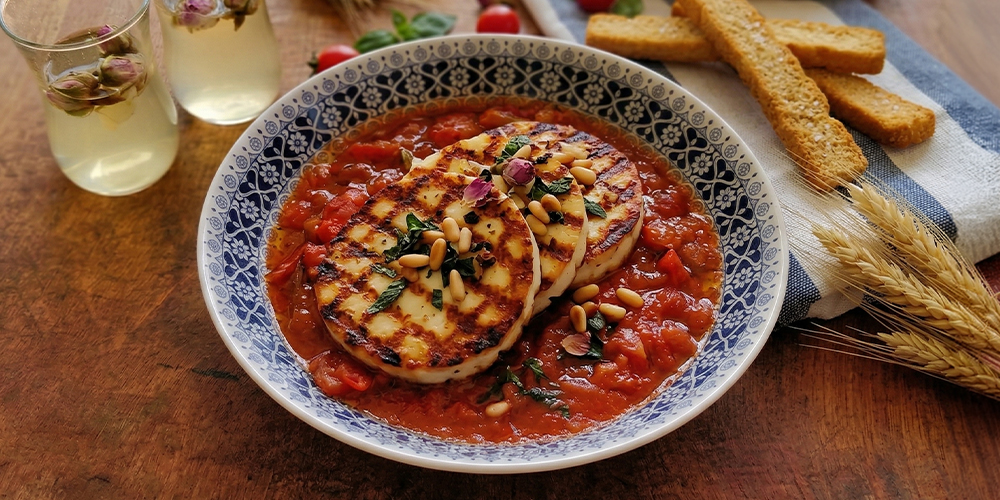 גבינת טאלאגני צרובה על מטבוחה ביתית