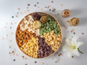 קוביות צבעוניות - מותאם לפסח